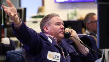 尾盘：美股走低科技股领跌 三大股指跌幅均超1%