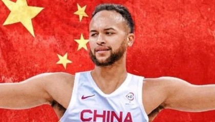 男篮首位归化！NBA官网：李凯尔国籍变回美国短暂归化并不成功