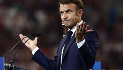 法国又乱套了，乱得匪夷所思