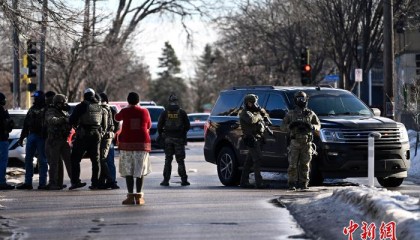 美国ICE再开枪击中他人引抗议当地官员：他们在制造混乱