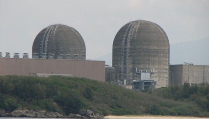 民进党两大“神主牌”倒了，赖清德还能撑多久？