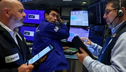 午盘：道指飙升950点创历史新高 鲍威尔讲话引发市场全面上涨