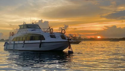 印尼巴厘岛倾覆快艇上有80人，2名中国公民遇难