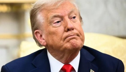 特朗普：俄乌总统应该会面否则可能会有“严重后果”