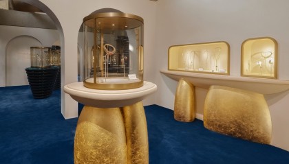 伯爵连续三年推陈出新，正在构筑一个“优雅亦不羁”的社会图景