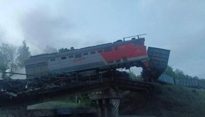 24小时内第二座俄罗斯又一桥梁坍塌