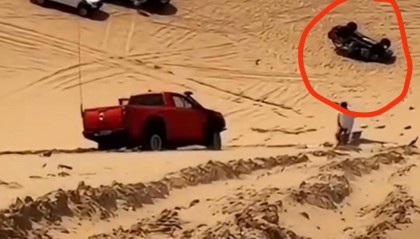 50万粉丝博主在沙漠越野时翻车去世，知情人：他玩的项目是最危险的，遗体已运回宁夏固原老家