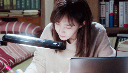 半夜睡不着觉的人，到底怎么了？