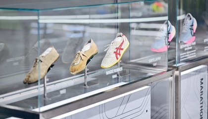 跑步核心业务增长落到单位数，亚瑟士为何更赚钱了