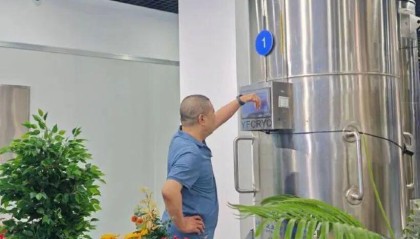 中国首例冷冻人8年后：丈夫交往新女友，叮嘱儿子自己以后也要冷冻保存