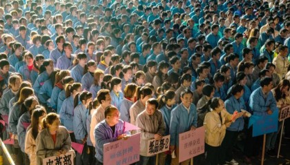 一个东莞保安，拍了厂弟厂妹30年