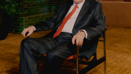 巴菲特谈卸任CEO：光阴一去不复返，但面对市场恐慌时宝刀未老