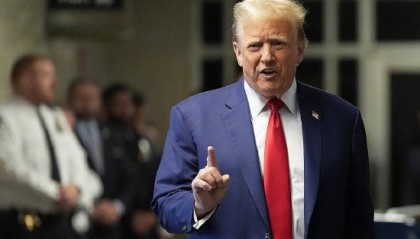 美国政府威胁哈佛不符认证标准 将向该校发传票获取留学生数据