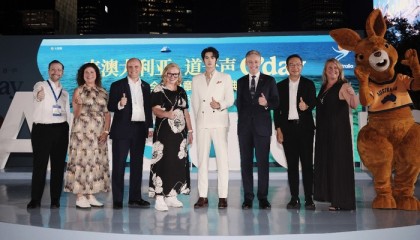 澳大利亚旅游局全球首发新篇章，授予于适“澳大利亚之友”荣誉