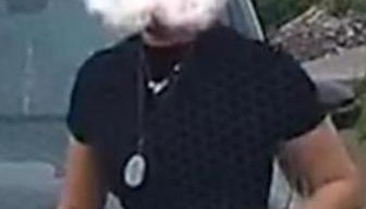 “亮证姐”被处行拘，警方文书公开长城车主全名引争议，律师解读