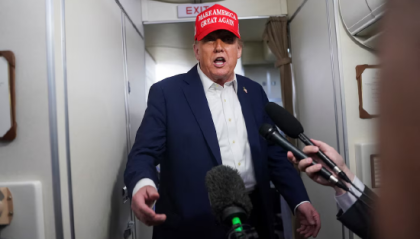 特朗普称已签署对12国关税信函 周一发出