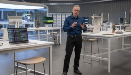 苹果芯片项目核心人物Srouji澄清传言 称他“近期”不会离职