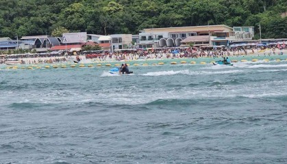 中国情侣在芭提雅骑摩托艇遇险，28岁女子遇难，33岁男子海上漂流12小时后获救