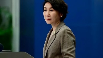 特朗普称若中国在其任期内试图改变台湾现状，他将非常“不悦”，外交部回应