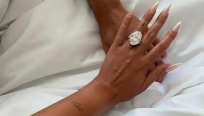 史上最牛柜姐！9年5娃，收服C罗？