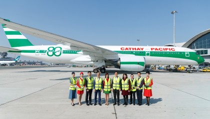 国泰启动“同心飞跃八十年“周年庆祝活动，特别涂装飞机揭开序幕