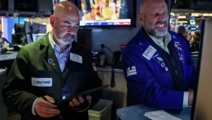 收盘：美股周二收跌 标普指数结束六连涨