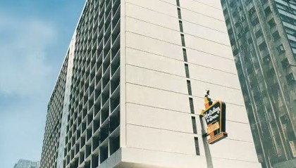 从弥敦道出发：假日酒店在华50年，始于微笑，温暖如初