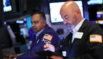 尾盘：纳指与标普500均创盘中新高