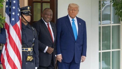 惊呆全球：特朗普竟给来访总统设鸿门宴