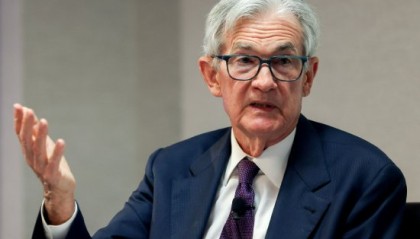 鲍威尔预计关税对通胀影响将在今夏显现 但未排除7月降息可能