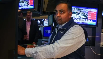 午盘：美股小幅下滑 市场等待英伟达财报