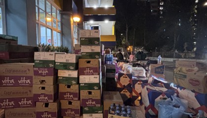 直击香港大埔火灾：中低楼层火势已受控，附近居民已疏散