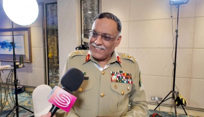 聊起歼-10CE，巴铁上将嘴角压不住了