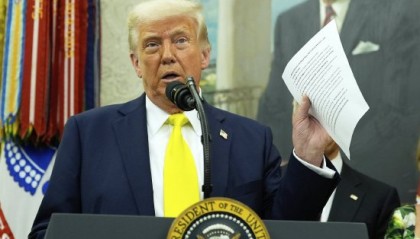 美国养老金投资或迎巨变 特朗普颁令为401(k)纳入加密货币等资产铺路